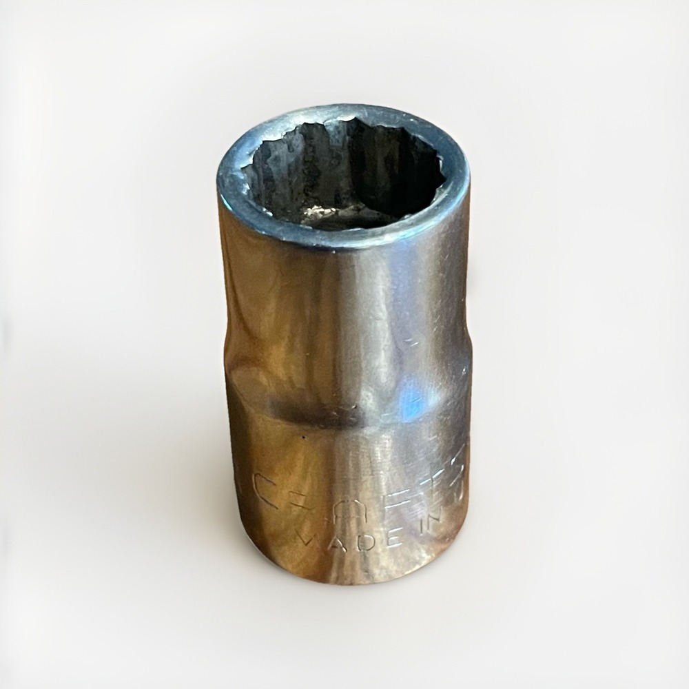 Craftsman V Series 9/16" Shallow Socket 12 Point Star 1/2 Inch Drive SAE USA - Picture 4 of 5